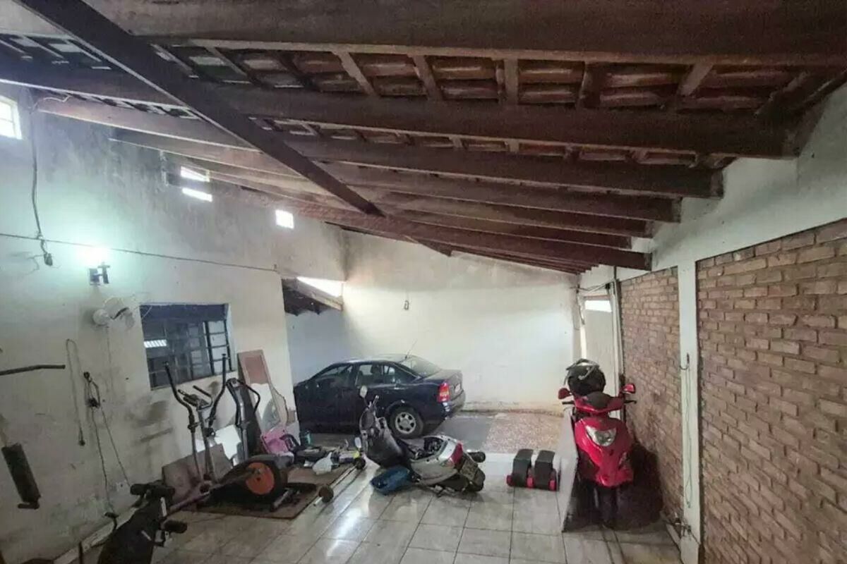 Imagem de compartilhamento para o artigo Filho com esquizofrenia mata pai a facadas durante surto em Campo Grande da MS Todo dia